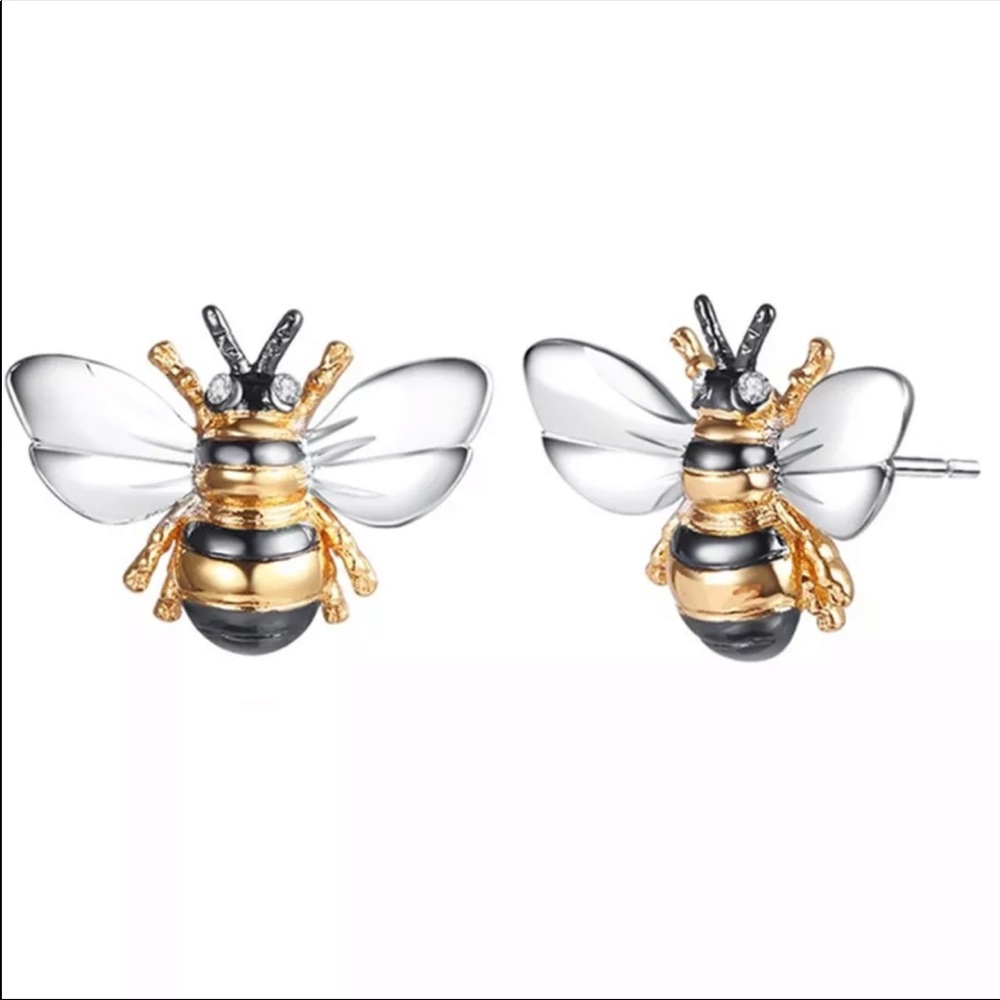 New Women’s Beautiful Cute Bee Stud Earrings - Picture 2 of 6